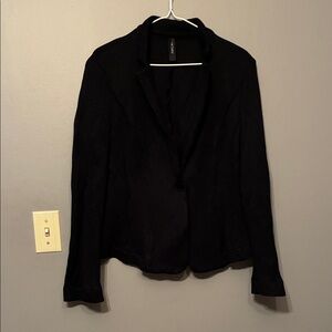 Marc Cain Elegant Black Textured Blazer with One Button Closure and Cropped Body